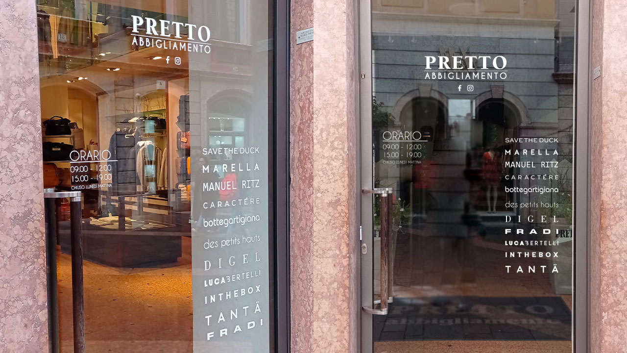 vetrofania negozio abbigliamento