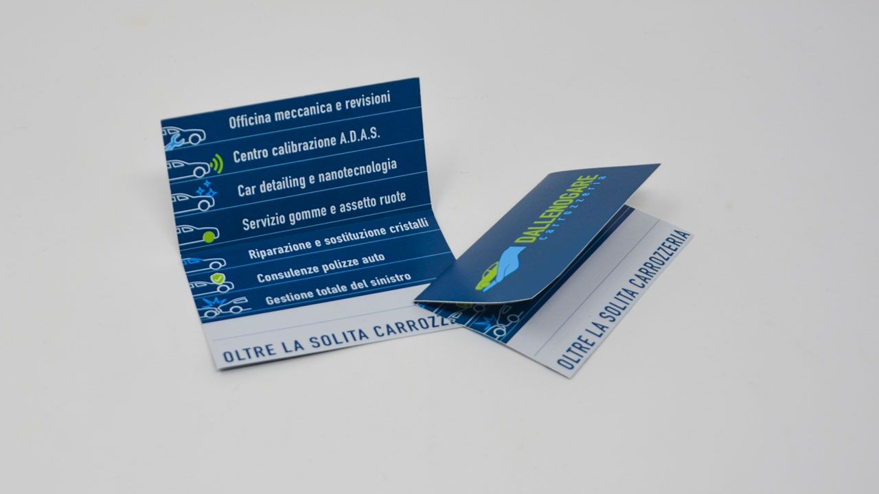 Biglietto da visita per carrozzeria Trento. Logo, payoff e servizi